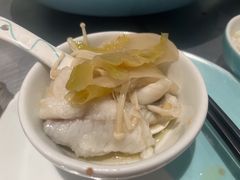 -姚姚酸菜鱼·金戈戈香港豉油鸡(喜荟城联名店)