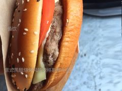 意式黑醋烧烤风味安格斯厚牛堡-麦当劳(杭州国际服装城店)