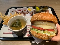 -The Habit Burger Grill 哈比特汉堡(复兴soho店)