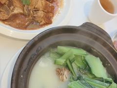 -品泉餐厅·大盆鱼·走地鸡