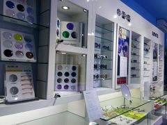-提一眼镜·蔡司·依视路(小寨店)
