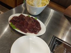 新鲜鹅肝-胡须佬鸡煲四季火锅店(石厦西村直营店)