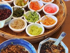 -包整·丝娃娃(一览甲秀楼风景店)