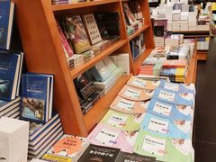-西西弗书店&矢量咖啡(壹方购物中心店)