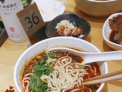 -三千粉牛肉米粉(来客茂店)