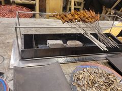 -破瓦寒窑·地摊烤羊排