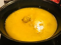 -鲜入围煮花胶鸡海鲜火锅