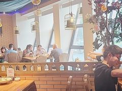 大堂-胖老汉椒麻鸡清真新疆菜(西御街店)