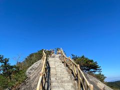 -罗田薄刀峰风景区