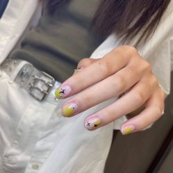 -情同手足美甲美睫