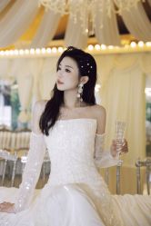 点击看大图 -GODDESS WHITE婚纱礼服(鹏城动力大厦店)
