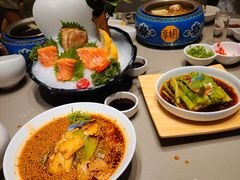 三文鱼刺身-享月汤皇·海鲜小火锅·聚会(曲江创意谷店)