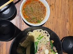 -万记麻辣烫国展总店