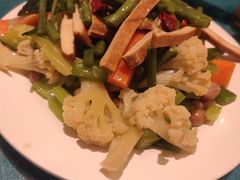 -清真聚陇缘美食餐厅(南横东街店)