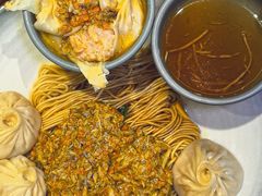 -馋三尺蟹粉小笼(人民广场店)