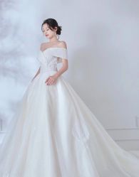 -ZHICOME·稚蔻婚纱礼服造型定制(西安龙首印象城店)
