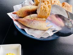 -三亚亚龙湾瑞吉酒店·宴悦Driftwood·游水海鲜·牛排·草坪·私人定制