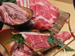 -铭牛烧肉·和牛海鲜自助(高新月牙湖店)