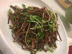 香椿黑豆丝-香丰阁·烤鸭·川湘菜(清河店)