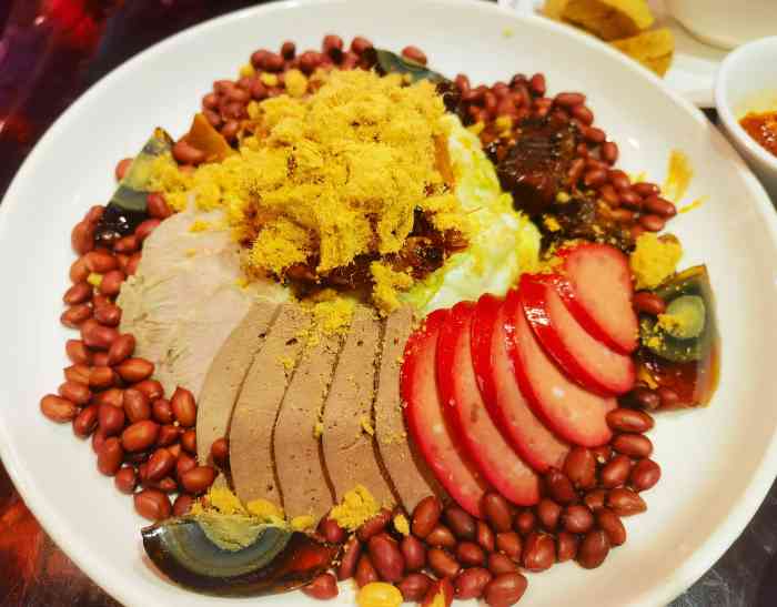 三林本帮馆(中林街店)-"跟闺蜜家人一起聚餐,疫情期间外围都圈起来.