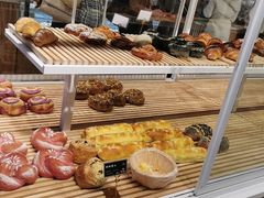 -焙丽拾光(麦凯乐直营店)