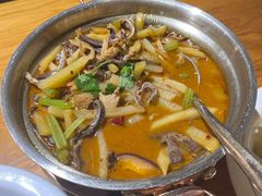 -娜仁图雅蒙古美食村(33小镇店)