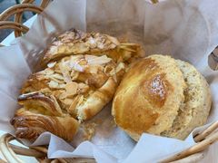 杏仁羊角-麦田工坊(月湖店)