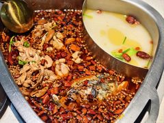 -味之绝美蛙鱼头火锅(松江万达店)