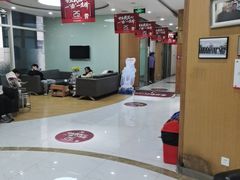 -雅悦齿科(顾村公园店)