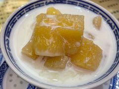 -广信牛奶甜品世家(台东店)