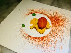 爆浆鹌鹑蛋配金沙灯影鱼片-辛香汇·现炒川菜(淮海路百盛店)
