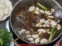 -乳仔牛牦牛汤锅 烤羊排(松潘古城店)