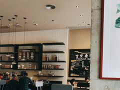 -星巴克(深圳宝安泰华店)