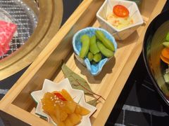 -山川小町·极番烧肉(新地假日广场店)