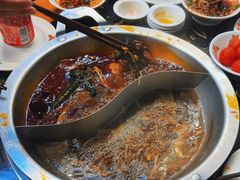 -憨孃孃·重庆老火锅(红山黑金店)