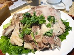 手抓羊排-巴扎美食·新疆菜·西域歌舞表演餐厅(新疆大厦店)
