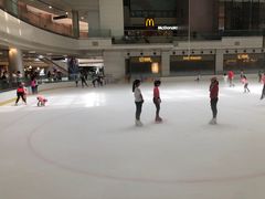 -冰纷万象滑冰场(深圳万象城店)