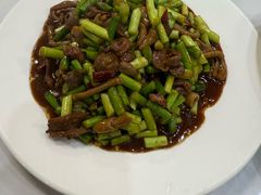 -余杨鸭鸭餐厅