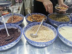 -八一路好吃街(雨田商务大厦店)