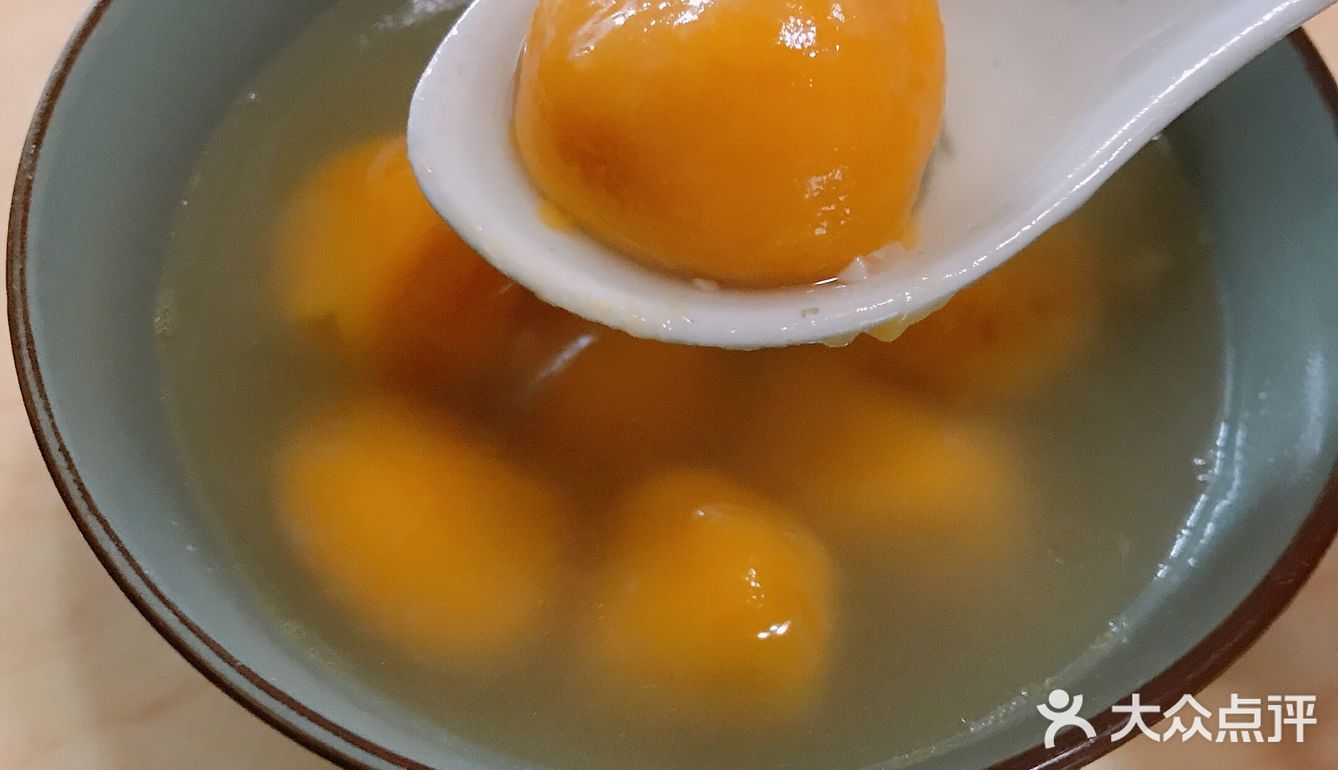 南瓜味手工汤圆