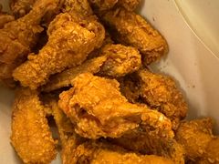 -BHC炸鸡(明洞总店)