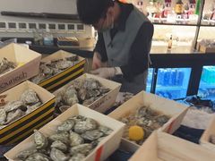 -斯普汇生蚝牛排馆(中骏世界城店)