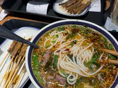 -云阿蛮云南生烫牛肉米线(奉贤路店)