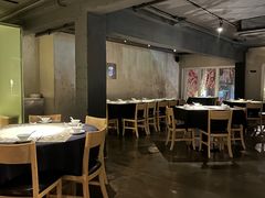 -穹六人间 people 6(岳阳路店)