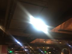 等位区-海底捞火锅(银泰中心店)