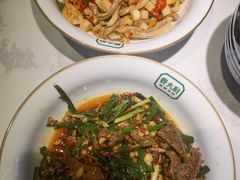 -费大厨辣椒炒肉(黄兴中心广场店)