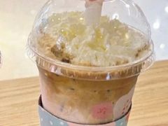 桂花乌龙生椰乳茶-瑞幸咖啡(番禺永旺梦乐城店)