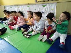 -红黄蓝成长中心(公益西桥校区)