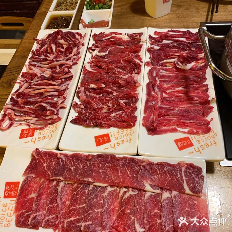 来南京这么久甚是想念家乡的潮汕牛肉火锅 比较喜欢的是