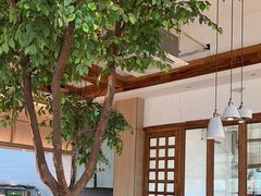 -蜜桃餐厅·伴山(湖滨商业街店)